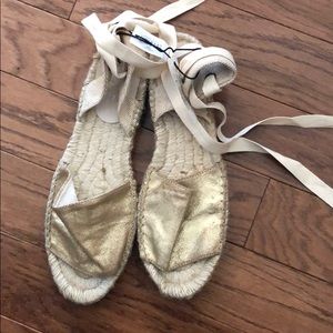 NWT NBW Gap espadrille sandal!